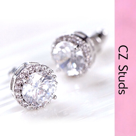 New!!! Brilliant CZ Stud Earrings - Picture 6 of 11